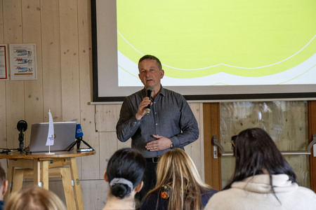 Matjaž Mastnak-Novinarska konferenca v Arboretumu